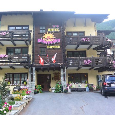 Hotel Baergsunnu Saas-Grund Bagian luar foto